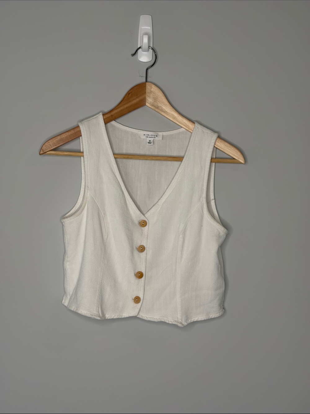 Kirious Los Angeles White Vest Size M Wood buttons Cinch Back Summer Festival